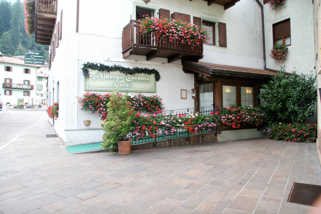 Albergo Garni Cavento ピンツォーロ エクステリア 写真