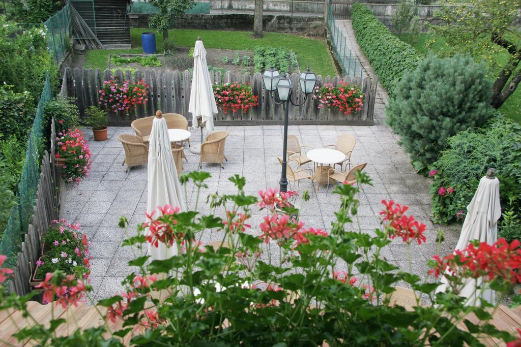 Albergo Garni Cavento ピンツォーロ エクステリア 写真