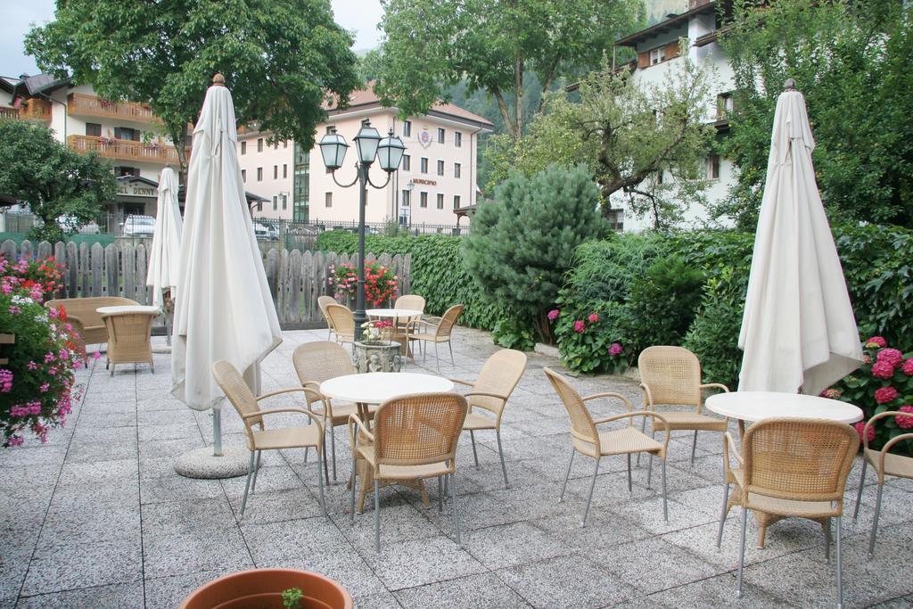 Albergo Garni Cavento ピンツォーロ エクステリア 写真